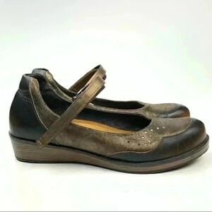 Naot flats size 38 7-7.5 brown bronze leather sticky strap maryjanes comfort